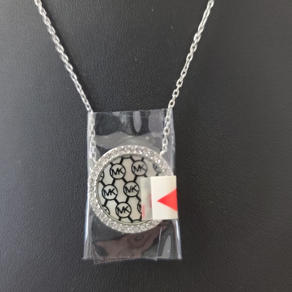 Michael Kors MK Monogram MOP & Silver-Tone Chain - Picture 6 of 11